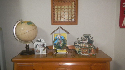 2 christmas decor with calendar