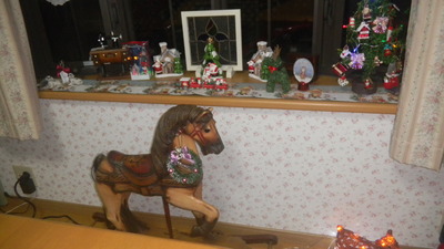 4 christmas decor with horse