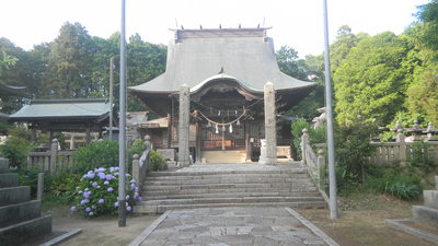 43  shrine front shot